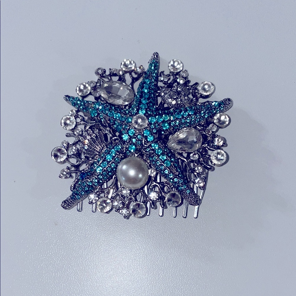 Rhinestone Seastar hair comb
